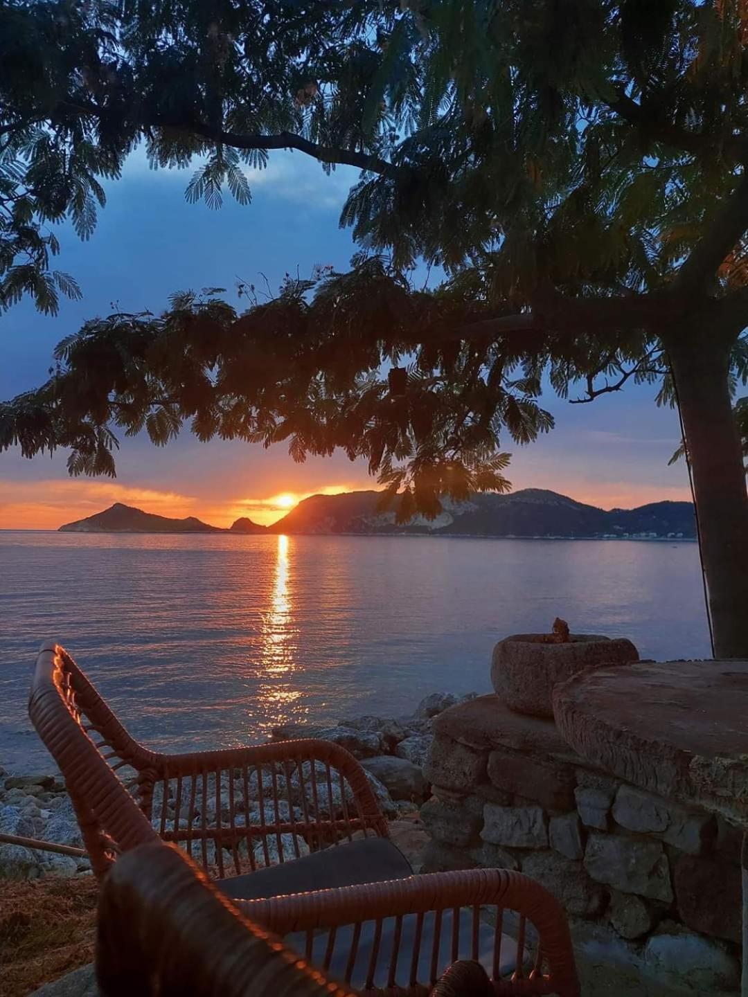 Hidden Paradise Agios Georgios Pagon Exteriör bild